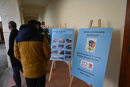 Fotografska razstava ob 30-letnici delovanja belokranjskih častnikov